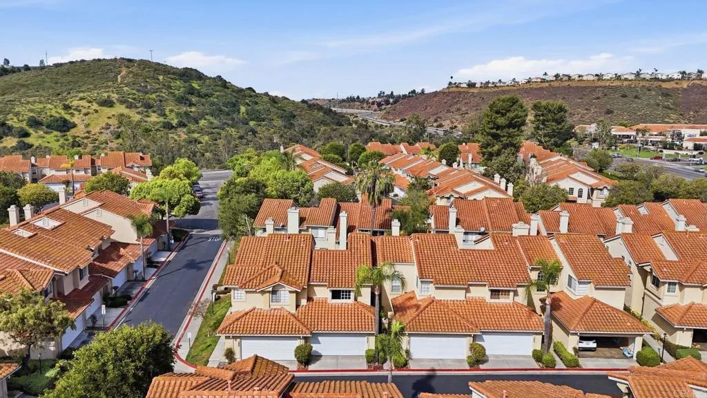 https://cdn.realtyfeed.com/cdn/127/306680662/a02c6c52e8ed13086306435c7fd21eb2.webp