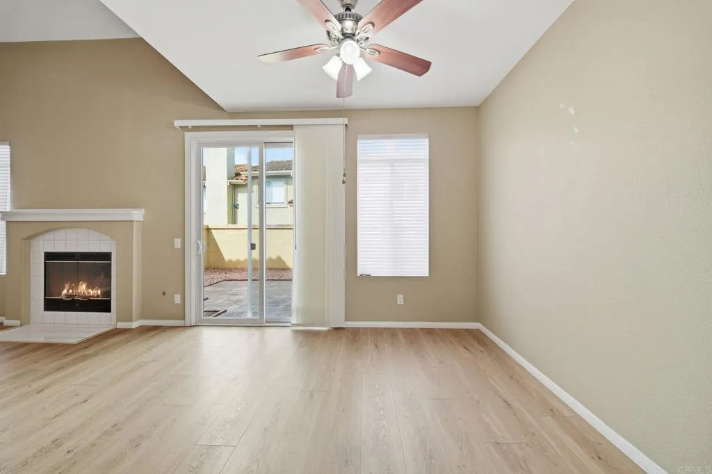 https://cdn.realtyfeed.com/cdn/127/306680662/e4cf2922218201a83bd46f6020ae443f.webp