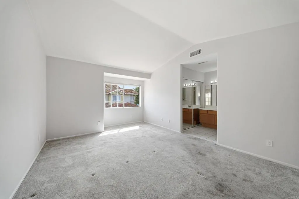 https://cdn.realtyfeed.com/cdn/127/306680662/e93f576250a28509244de43d7b5ae219.webp