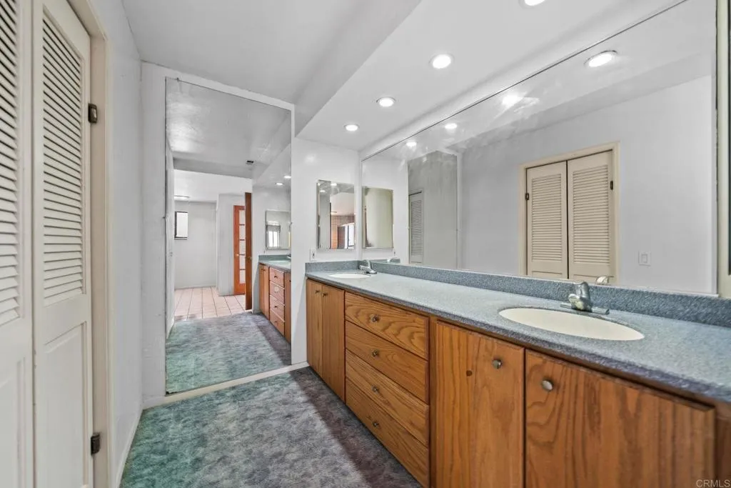 https://cdn.realtyfeed.com/cdn/127/306680664/5fd5f6a843f1ba328fca2d3bffb4a1a7.webp
