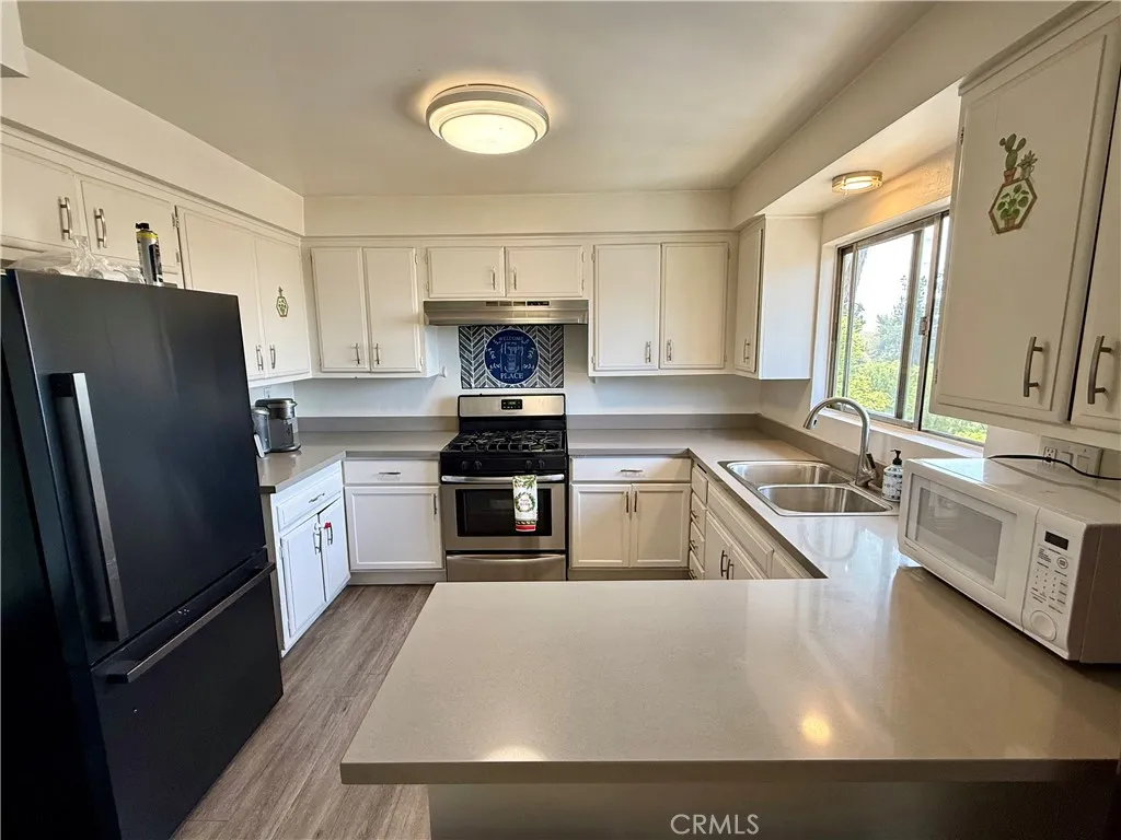Pacoima, CA 91331