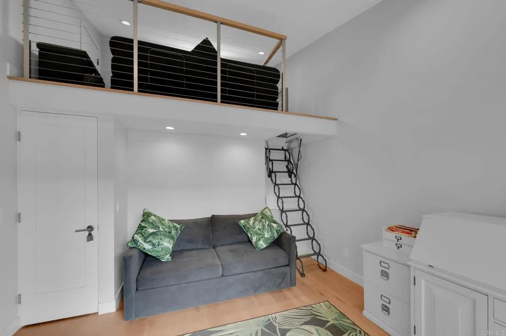 https://cdn.realtyfeed.com/cdn/127/306680732/27224dc29093e7f9c9a60233c83cec40.webp
