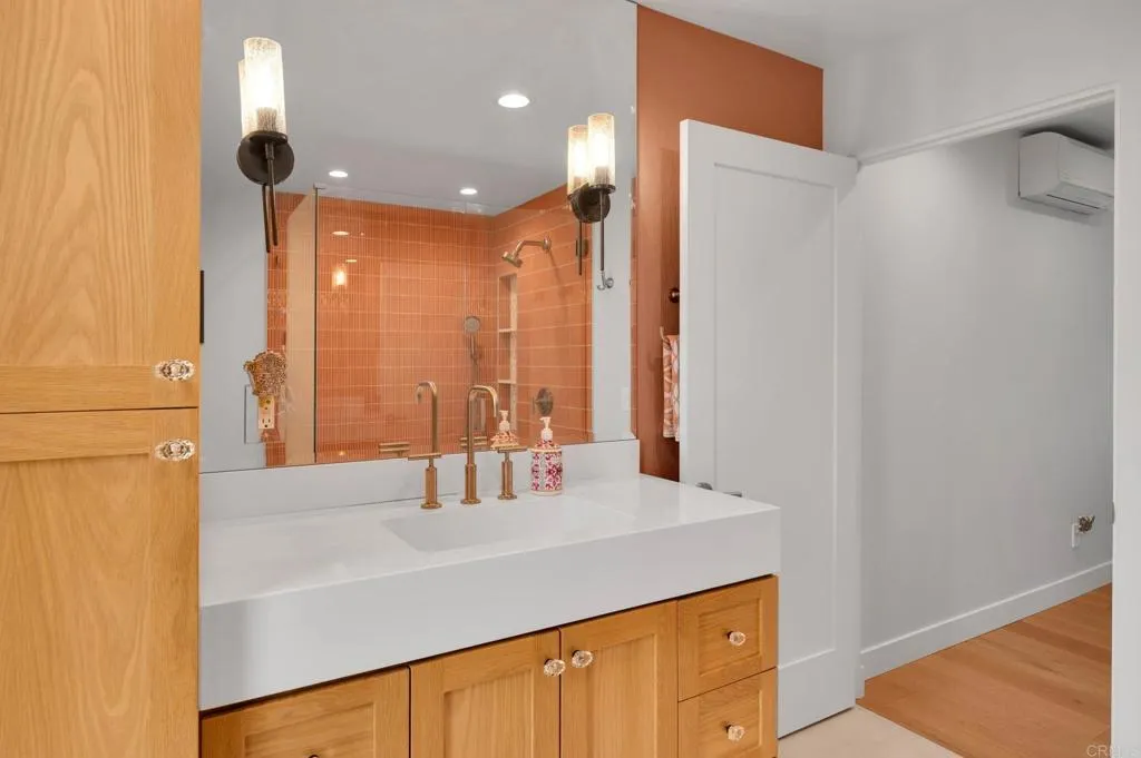 https://cdn.realtyfeed.com/cdn/127/306680732/691b8319c48b0445e4d79cad0ae756ae.webp