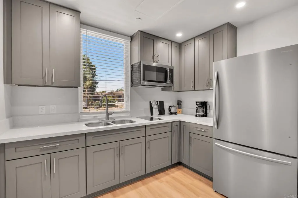https://cdn.realtyfeed.com/cdn/127/306680763/015235735df95e76bba65961f39a3ec4.webp