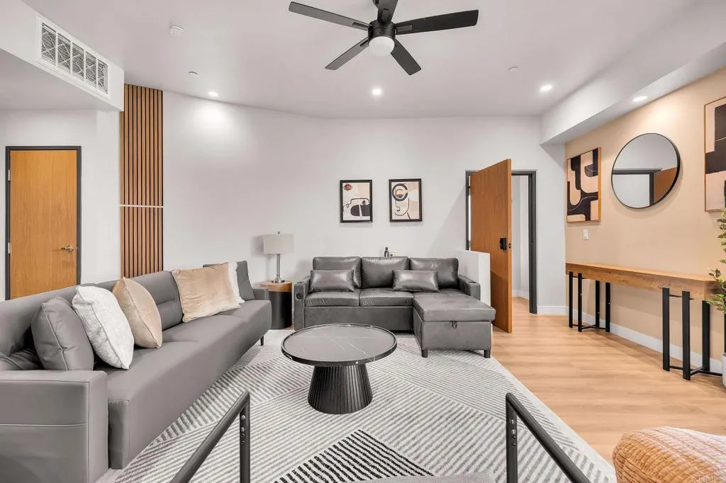 https://cdn.realtyfeed.com/cdn/127/306680763/0e50e821ecf1c315cd40859fe23cbb1c.webp