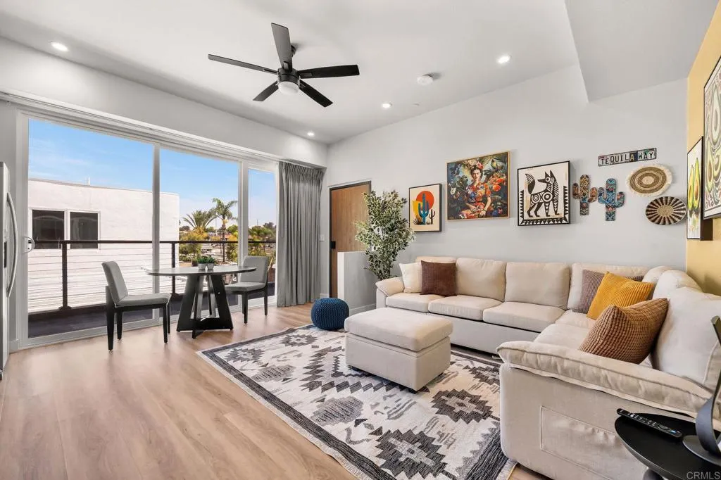 https://cdn.realtyfeed.com/cdn/127/306680763/524f572300acd9249c2424a98d319c72.webp