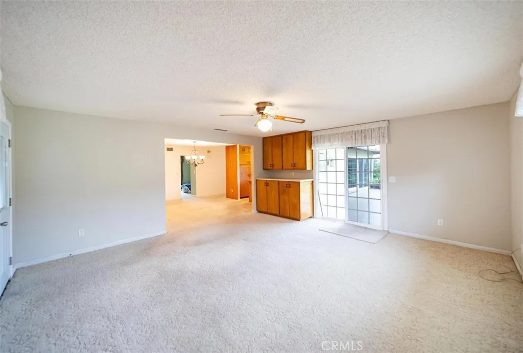 https://cdn.realtyfeed.com/cdn/127/306680821/075f3201141f047f6ce5cc89264c2d5b.webp