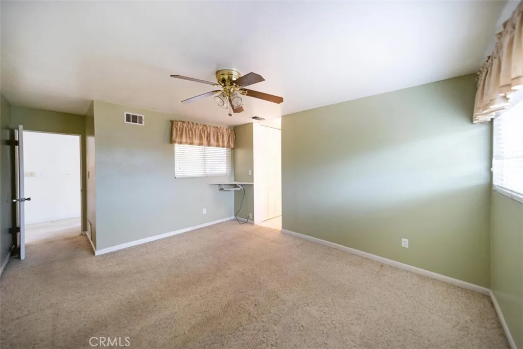 https://cdn.realtyfeed.com/cdn/127/306680821/0e3d6c49862ac1d5ba83ce93fdbf5fda.webp