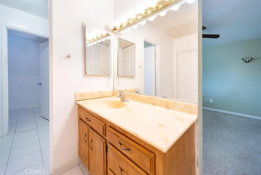https://cdn.realtyfeed.com/cdn/127/306680821/690d855a0482f4dcb8407e22a427bfa0.webp