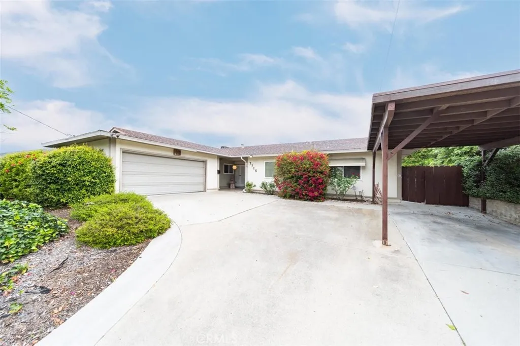 https://cdn.realtyfeed.com/cdn/127/306680821/7da2917f5c083a560b99cddc3d4897c6.webp