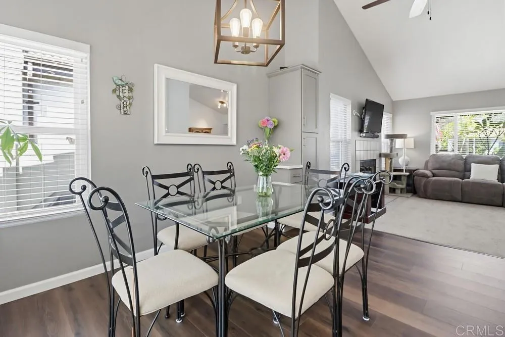https://cdn.realtyfeed.com/cdn/127/306680826/1e96d35ab64d5dcb9bc4dce2a13759bc.webp
