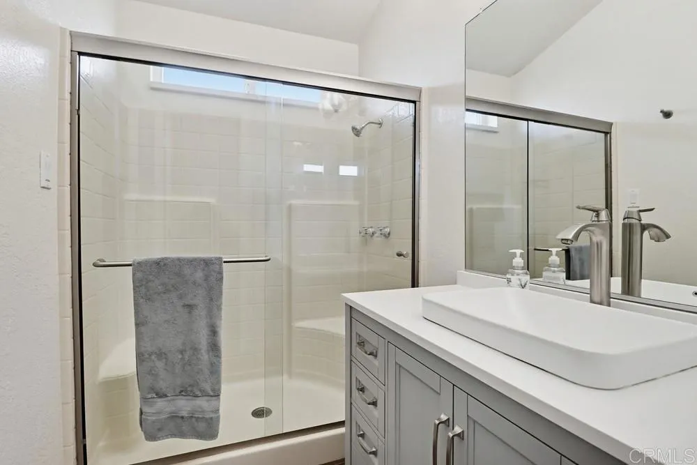 https://cdn.realtyfeed.com/cdn/127/306680826/23dfff8d153c44d81c803bbe9c277b03.webp