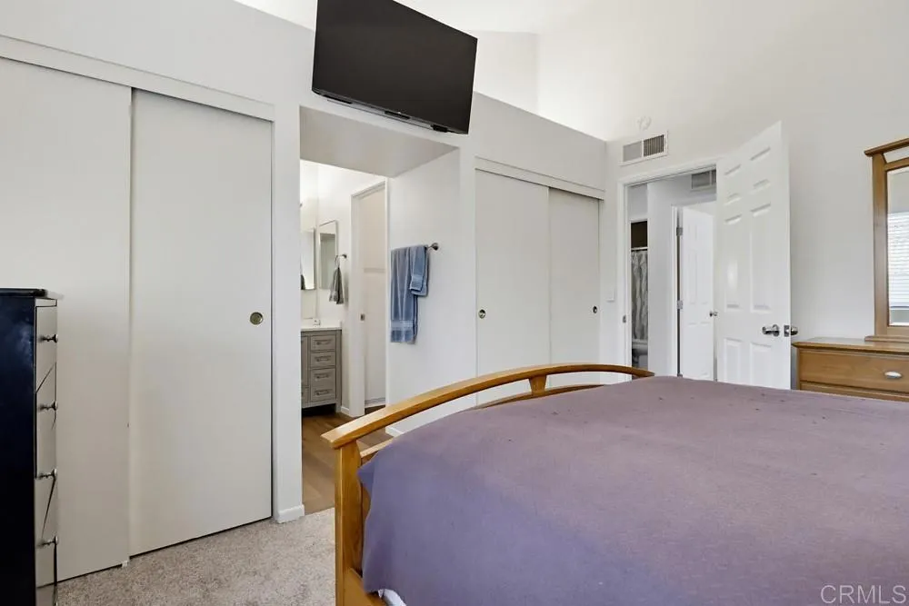 https://cdn.realtyfeed.com/cdn/127/306680826/656b6228797ee132508455ca611ee40e.webp