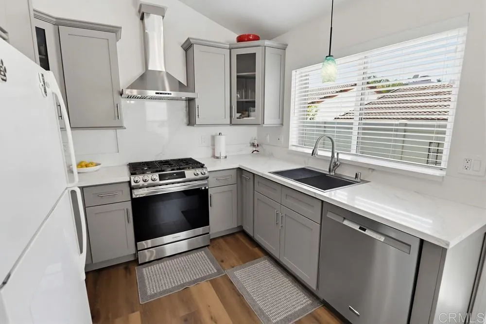 https://cdn.realtyfeed.com/cdn/127/306680826/cd443513bff6b68b21ee5ac21b47158c.webp