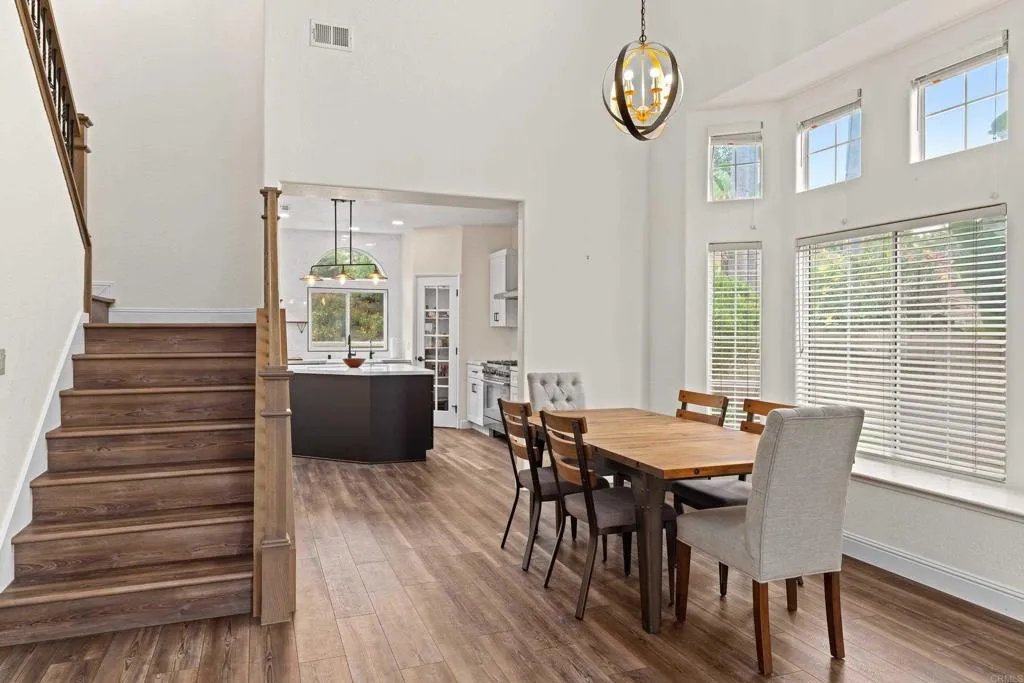 7004 Vista Olas, Carlsbad, CA, 92009