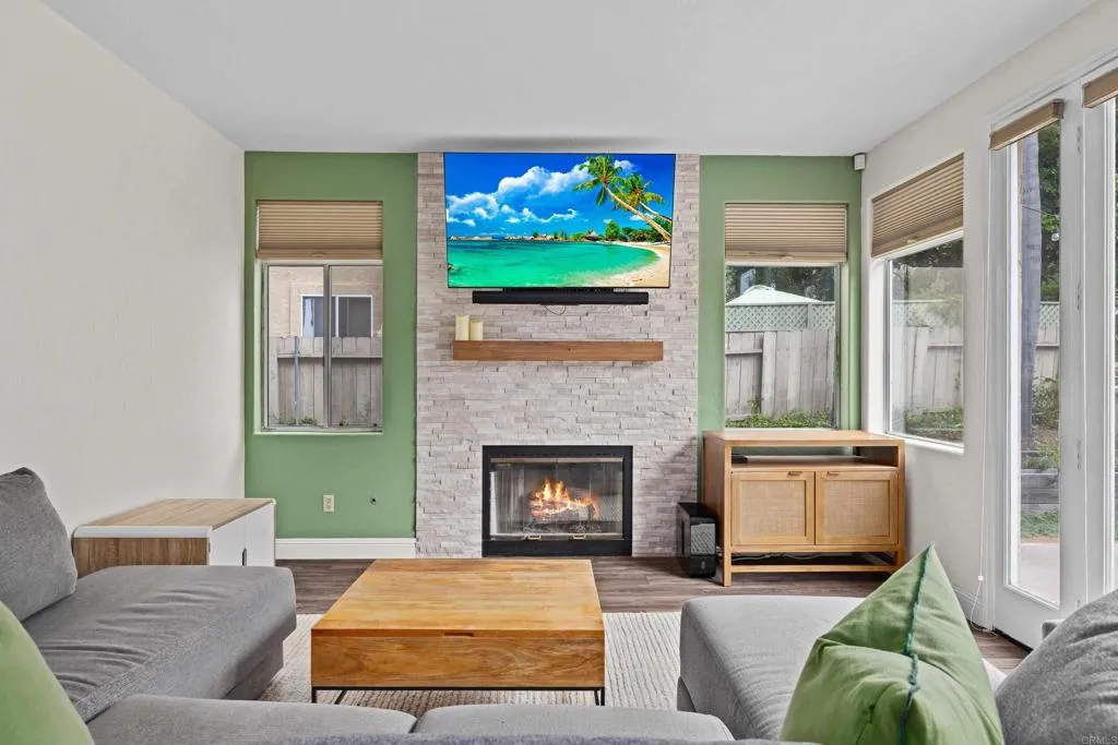 https://cdn.realtyfeed.com/cdn/127/306680845/14fae13a860e0e12c4deb94473c3a50f.webp