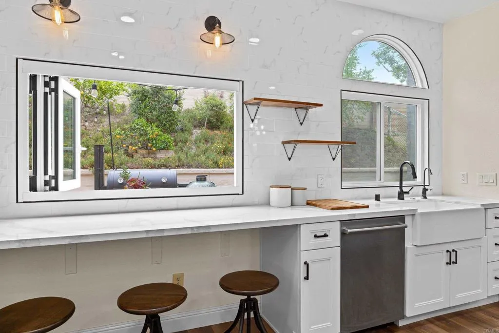 https://cdn.realtyfeed.com/cdn/127/306680845/298ec6e3b6c47466a62c16c3cb31a380.webp