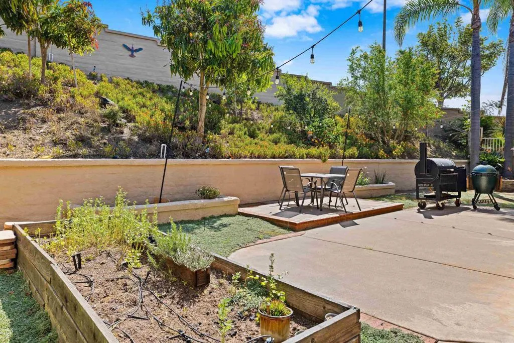 https://cdn.realtyfeed.com/cdn/127/306680845/302f94a622819a17a18bd0428bd45333.webp