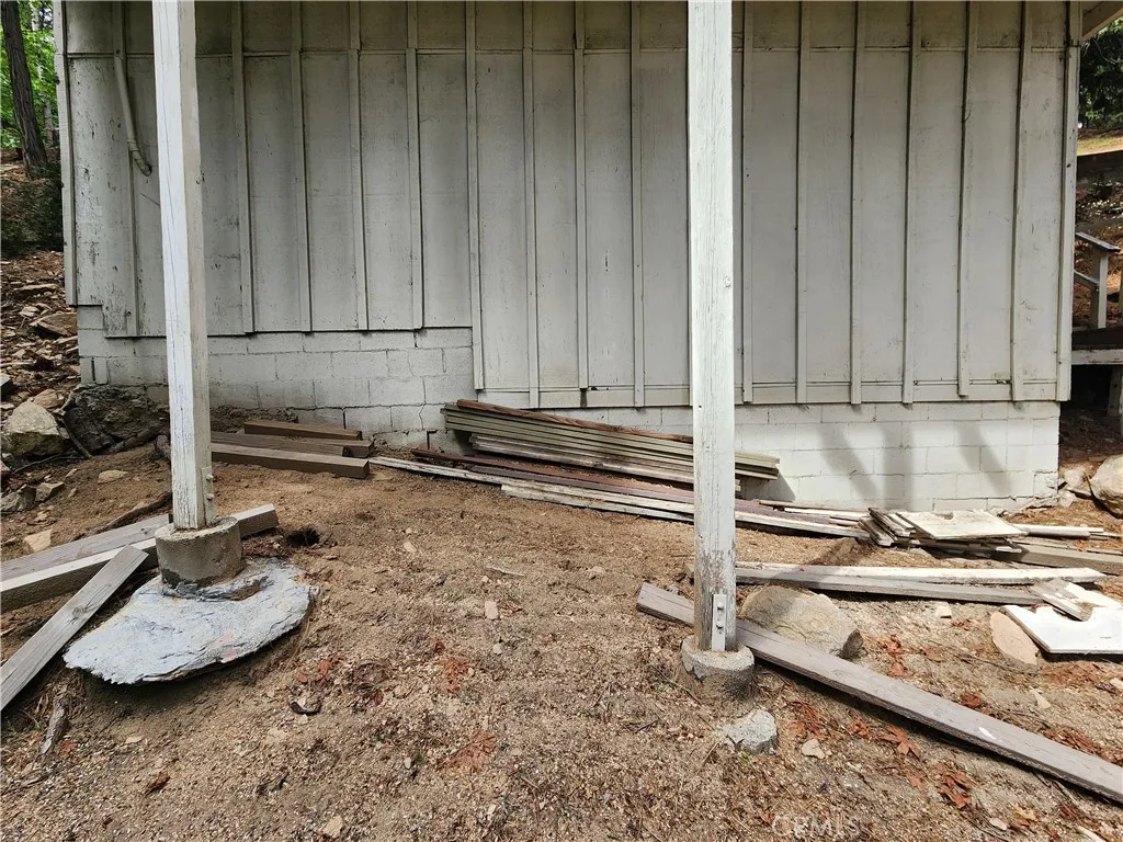 1023 Mercury, Crestline, CA, 92325