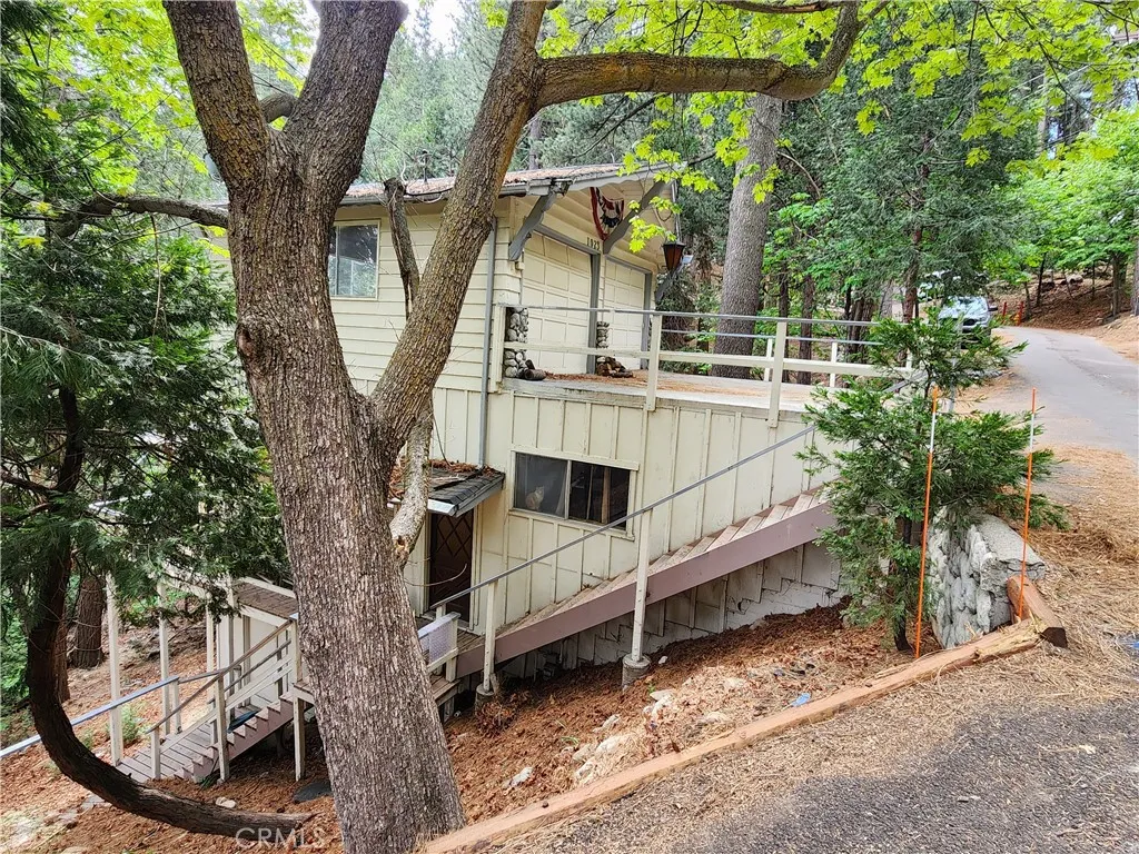 1023 Mercury, Crestline, CA, 92325