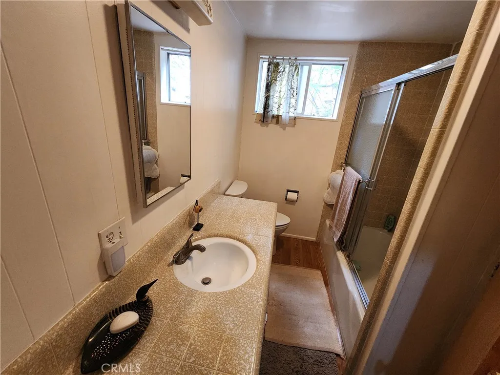 1023 Mercury, Crestline, CA, 92325