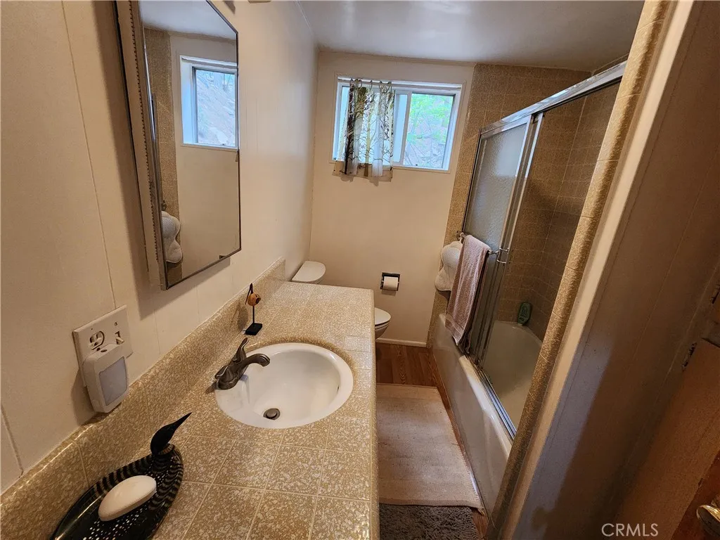 1023 Mercury, Crestline, CA, 92325