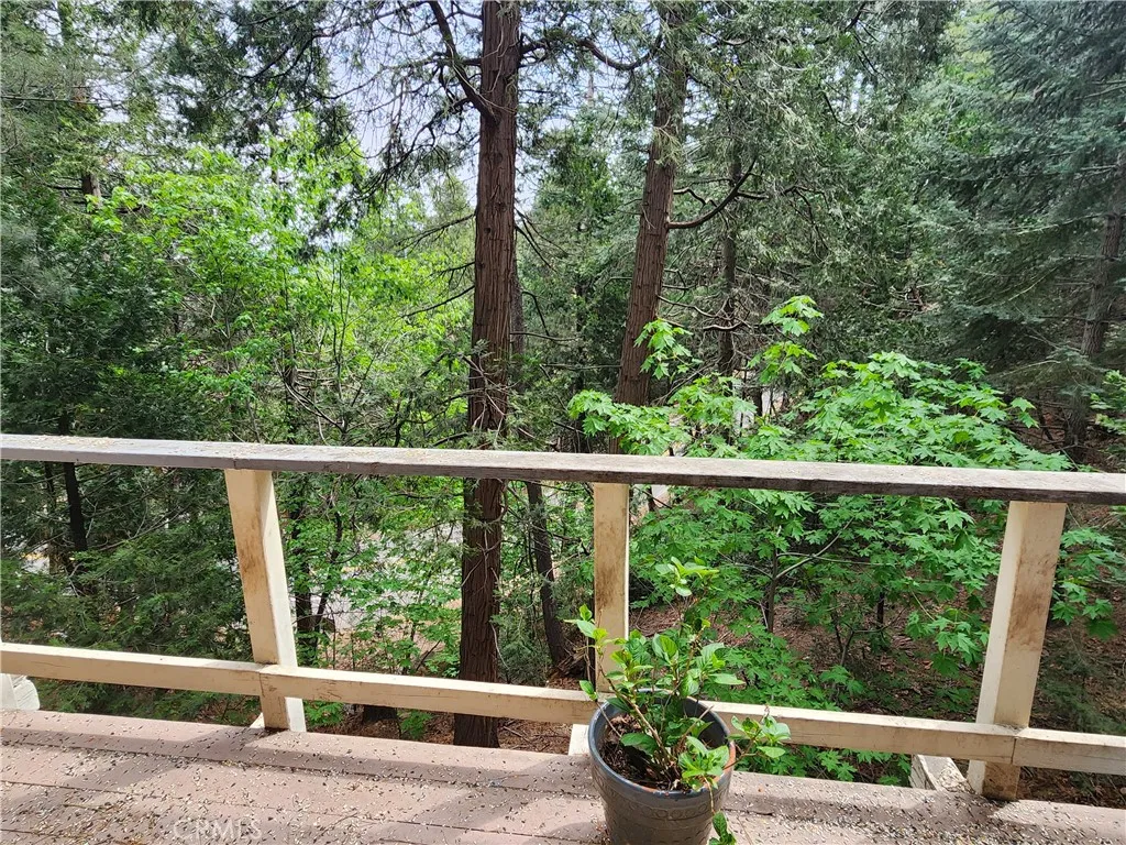 1023 Mercury, Crestline, CA, 92325