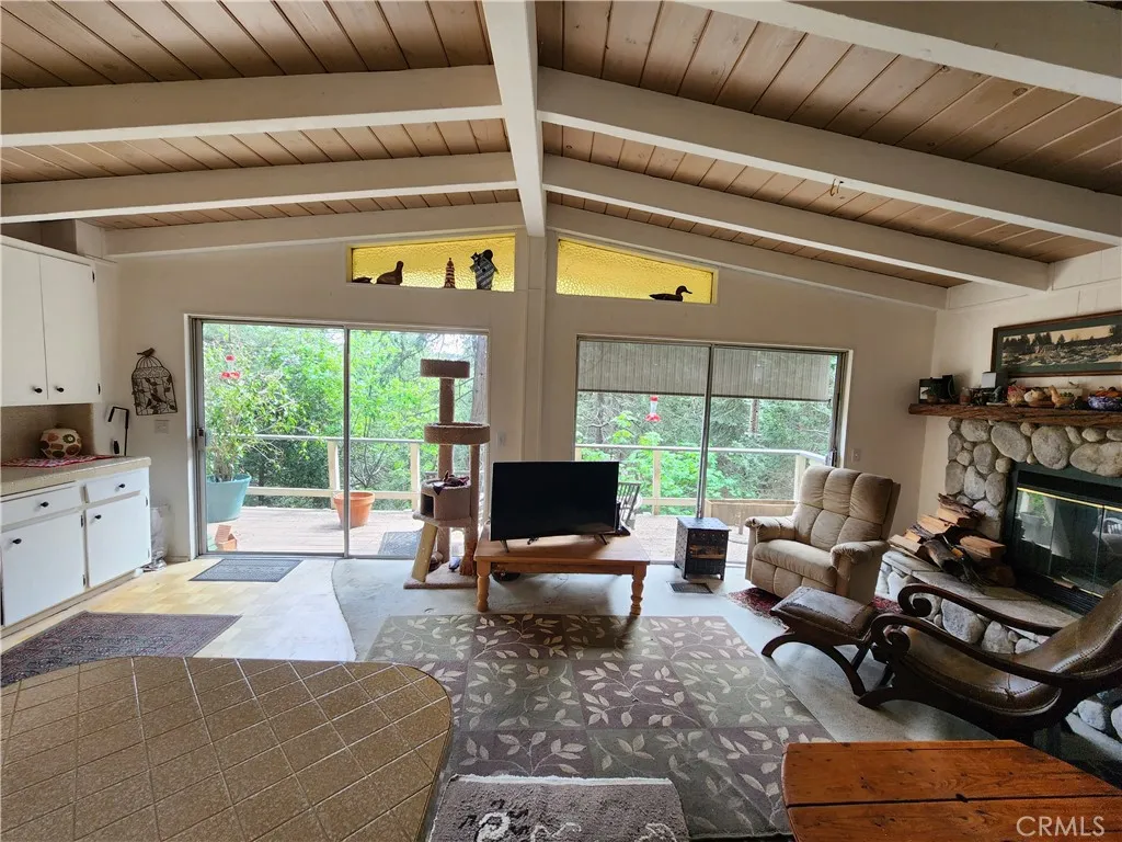 1023 Mercury, Crestline, CA, 92325