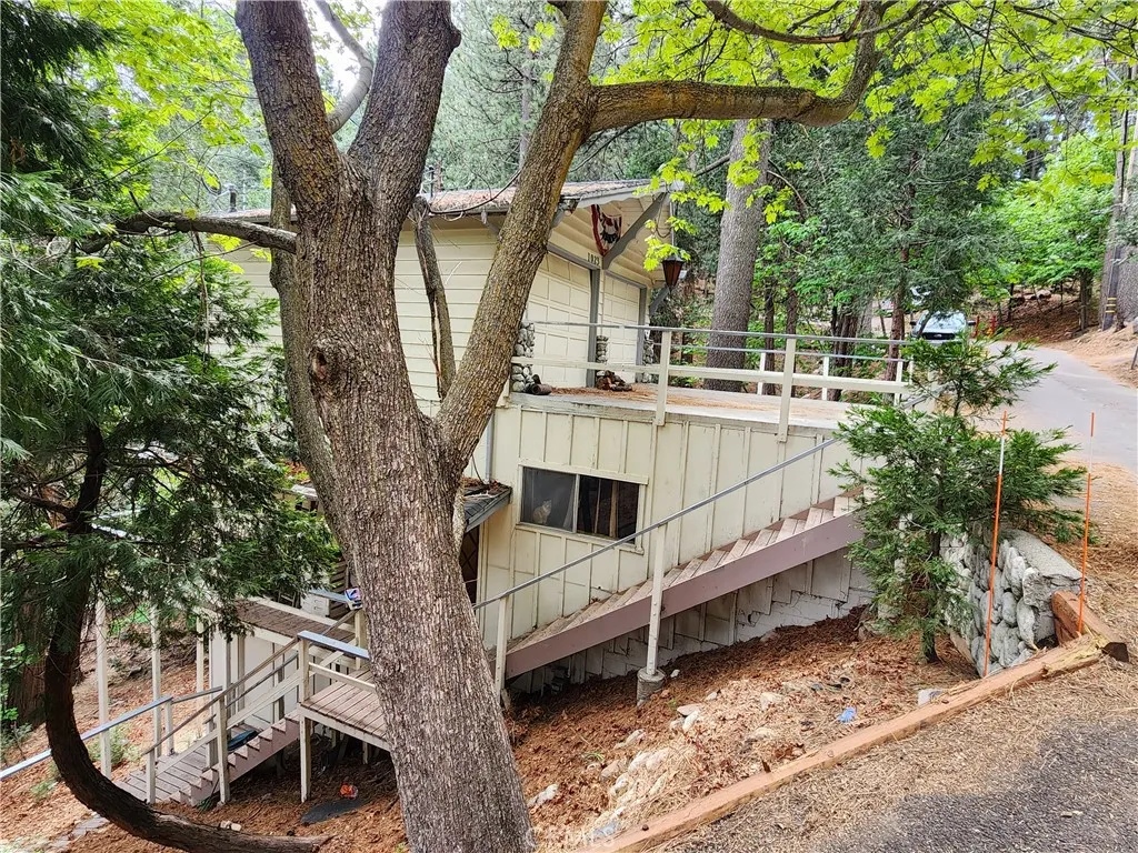 1023 Mercury, Crestline, CA, 92325