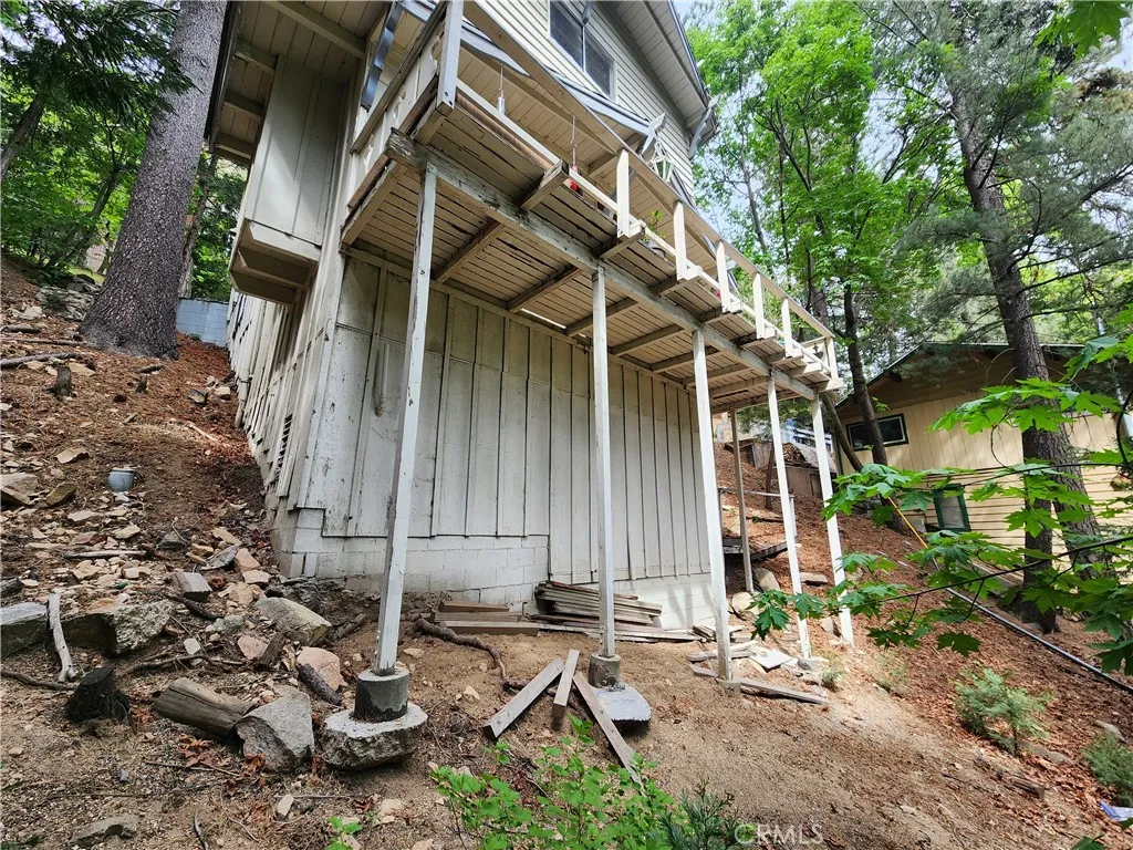 1023 Mercury, Crestline, CA, 92325