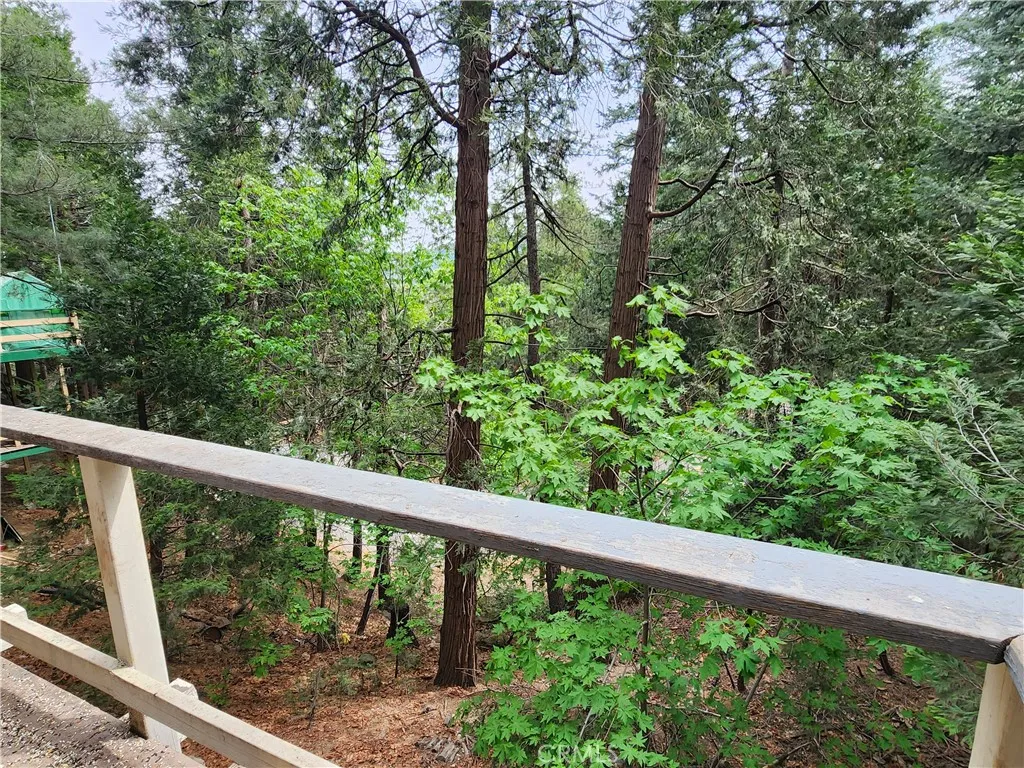 1023 Mercury, Crestline, CA, 92325
