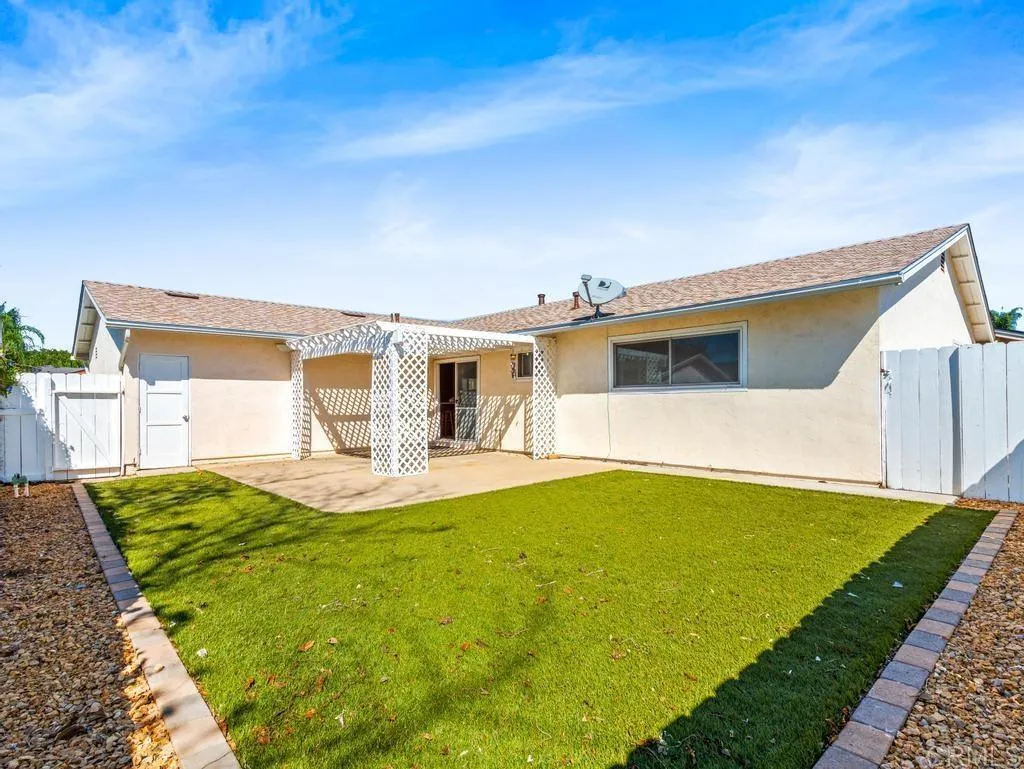 10020 Stanley Court, Santee, CA, 92071