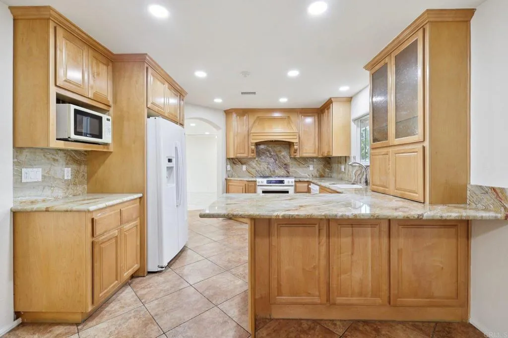 1943 Brookhurst Dr, El Cajon, CA, 92019