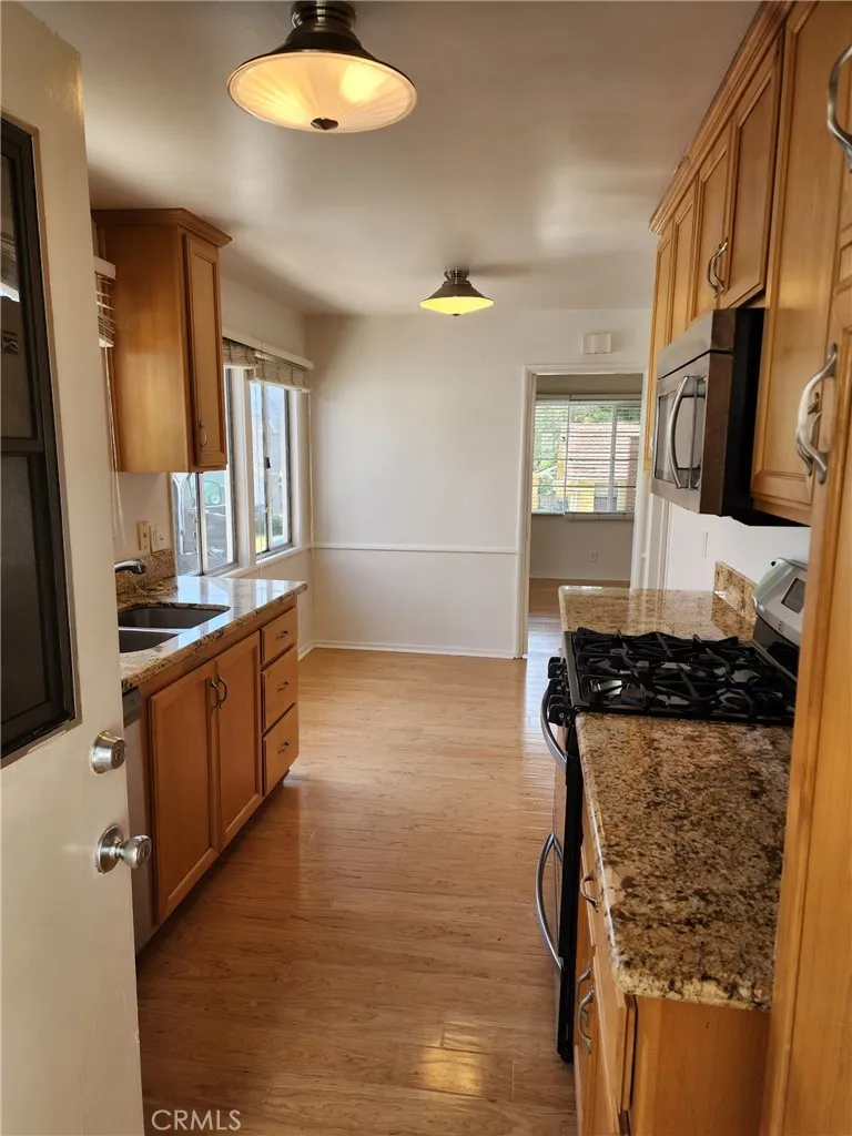 La Crescenta, CA 91214