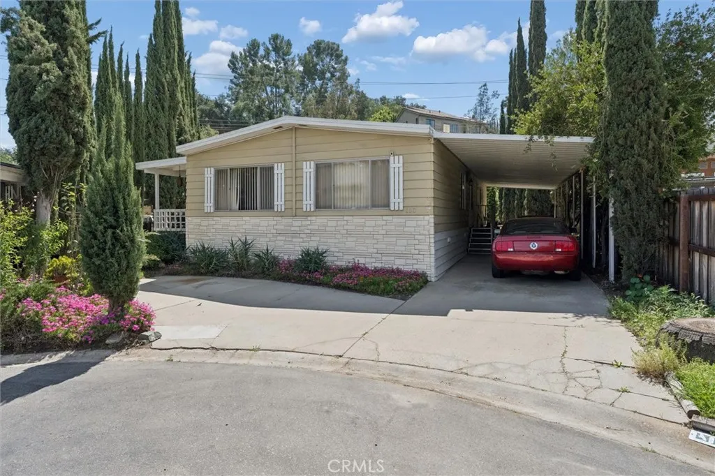 Calabasas, CA 91302