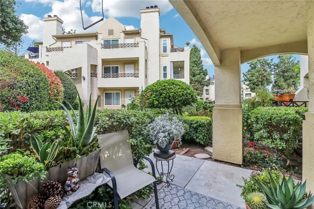 https://cdn.realtyfeed.com/cdn/127/306680992/216fd5387eb2e6949272fc1090475c1c.webp