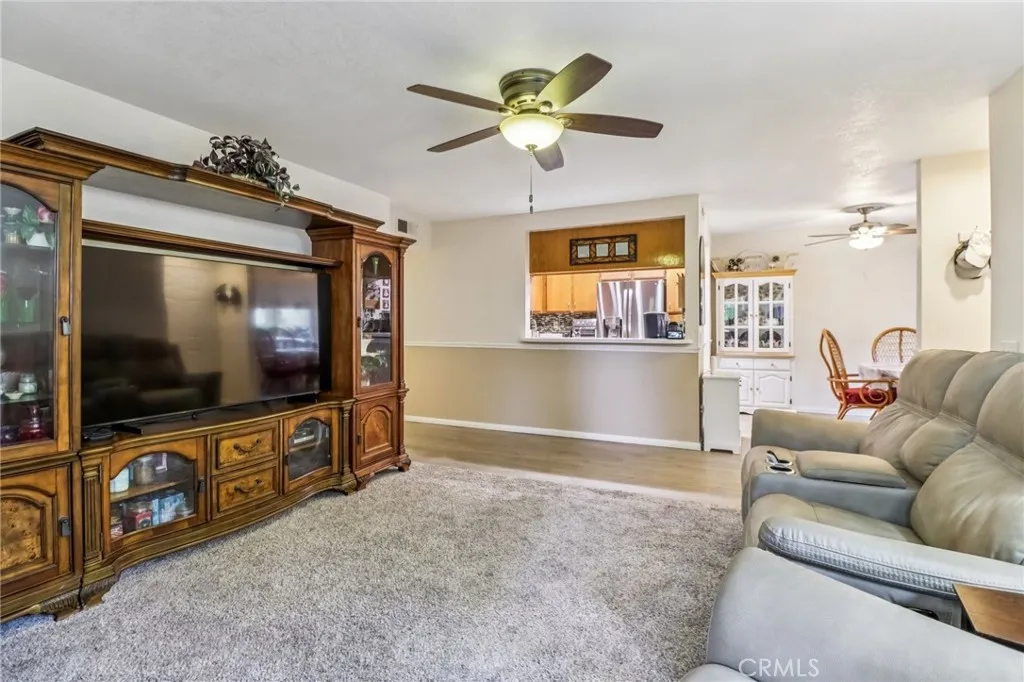 https://cdn.realtyfeed.com/cdn/127/306680992/34416a8419cbe822842f328a67556d83.webp