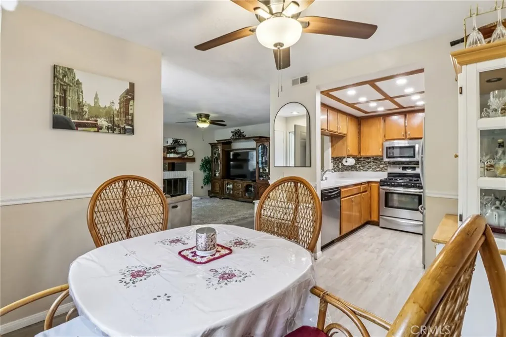 https://cdn.realtyfeed.com/cdn/127/306680992/3fdcbe5a1b2e22596b1c2cce8cb0f33a.webp