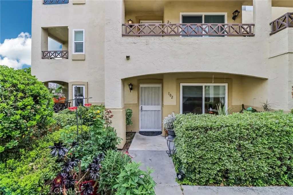 https://cdn.realtyfeed.com/cdn/127/306680992/7b12d001223b114f133b40184357c31c.webp