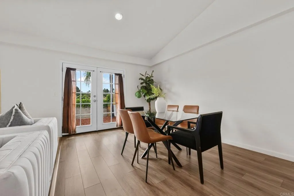 https://cdn.realtyfeed.com/cdn/127/306681081/15b753d68e344e2b14b3735a9f029f15.webp