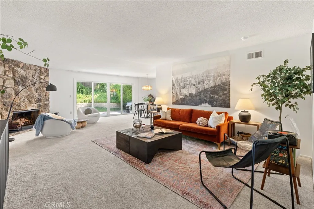 Chatsworth, CA 91311