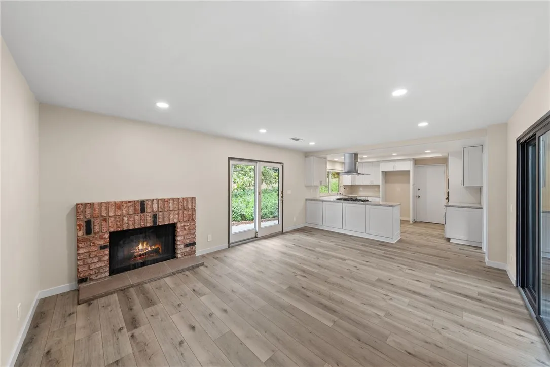 https://cdn.realtyfeed.com/cdn/127/306681168/1e77d5eafcb9d25e020612621d810a81.webp