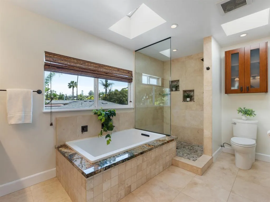 https://cdn.realtyfeed.com/cdn/127/306681217/8bab0b6ba171ce9ac732527bdcf8f3d0.webp