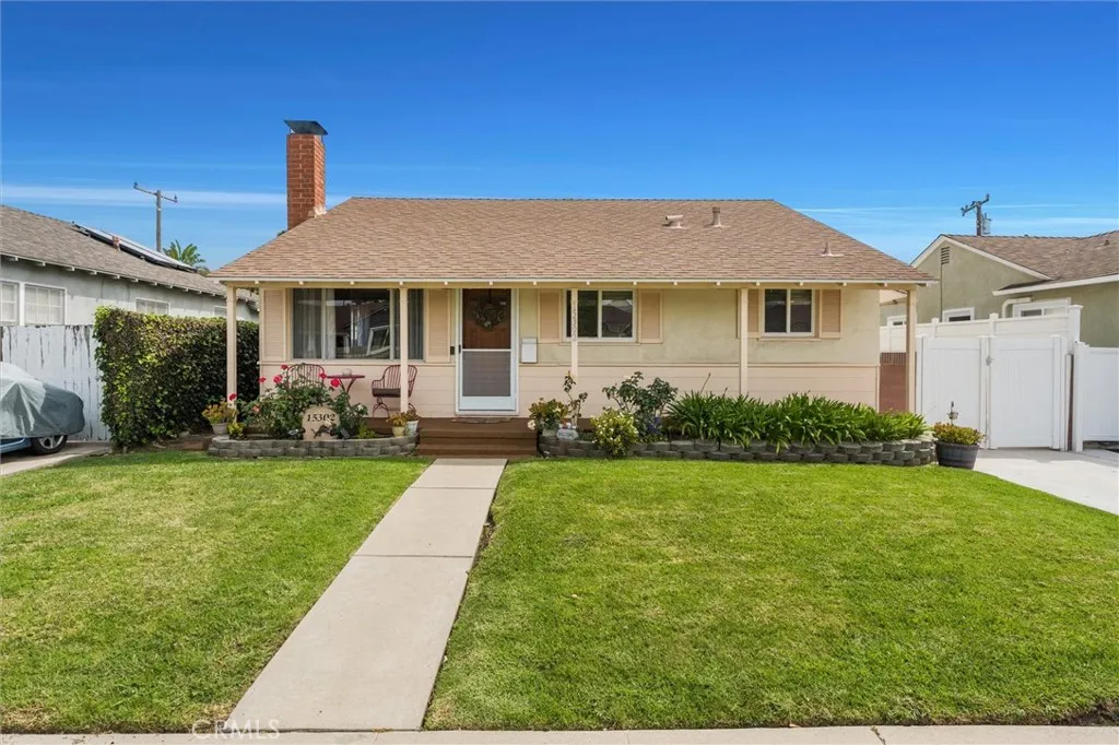 Lawndale, CA 90260