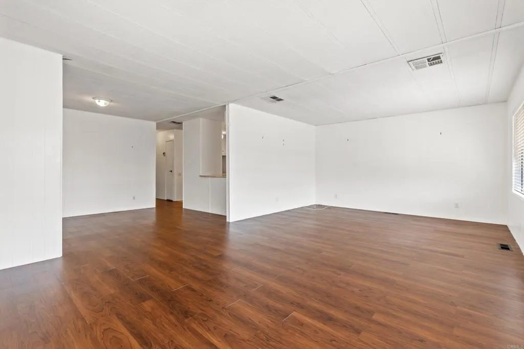 https://cdn.realtyfeed.com/cdn/127/306681268/176ca795b93c756036af846b4b6d745e.webp