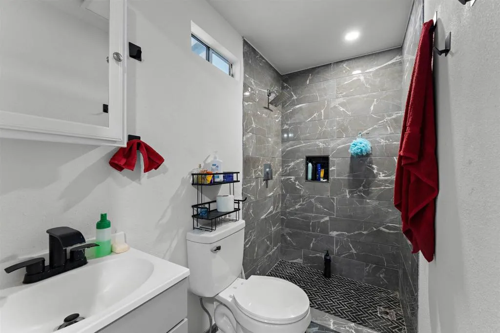 https://cdn.realtyfeed.com/cdn/127/306681319/3bc1979245a80f403aa3dacea71ce53f.webp