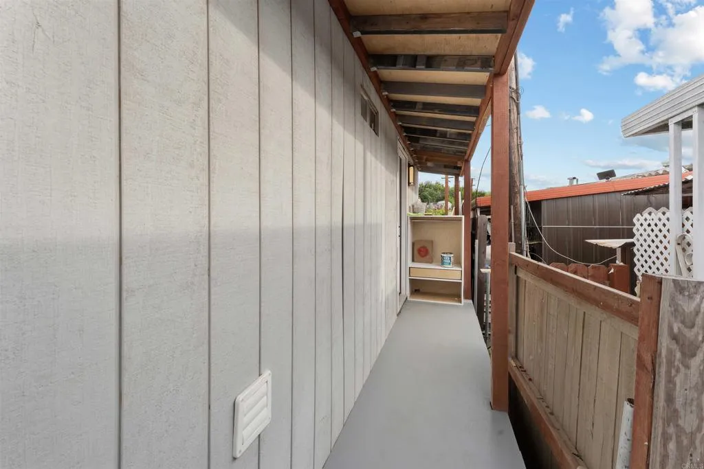 https://cdn.realtyfeed.com/cdn/127/306681319/6d0fc1dd8f6a54f8b9765b5a1329fbb7.webp