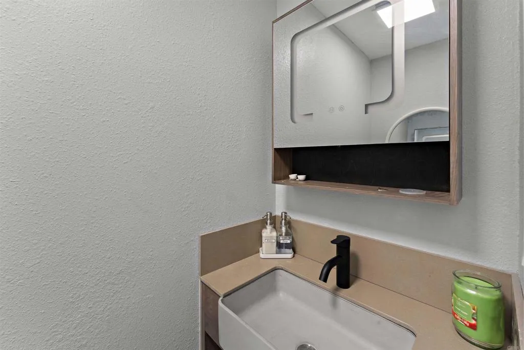 https://cdn.realtyfeed.com/cdn/127/306681319/80bcd1a2b48bd92f0121a8d7b2aa479e.webp