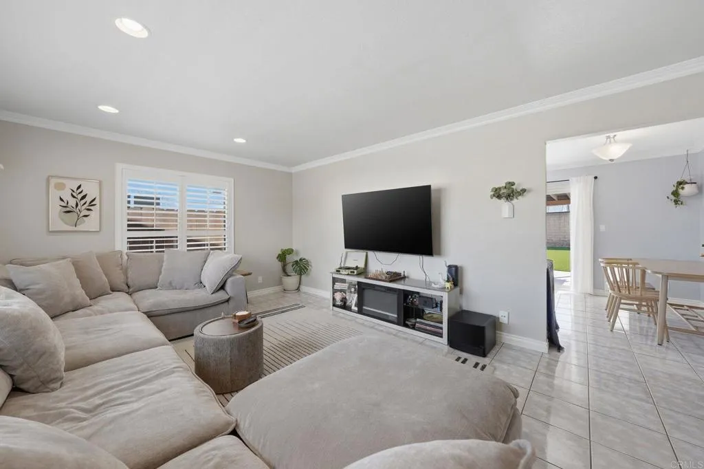 https://cdn.realtyfeed.com/cdn/127/306681322/562ac9453c7f412fb7f2bab59916e452.webp
