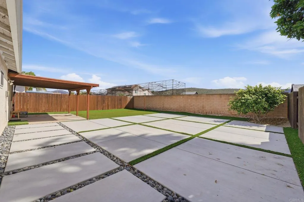 https://cdn.realtyfeed.com/cdn/127/306681322/faa658a0b07a8682acffb969190a4c00.webp